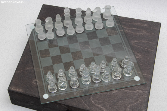 Стеклянные шахматы для VIP клиентов