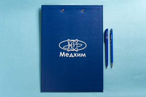 Брендированные ручки и планшет для компании Медхим