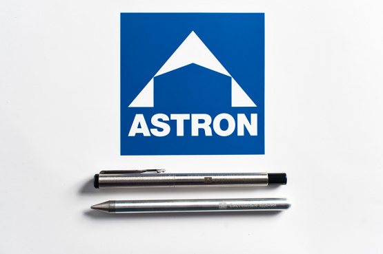 Брендированные ручки, пакет, кружка, календарь для компании Астрон Билдингс