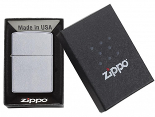 Зажигалка ZIPPO Classic с покрытием Satin Chrome™ (Зажигалка ZIPPO Classic с покрытием Satin Chrome™, латунь/сталь, серебристая, матовая, 38x13x57 мм)