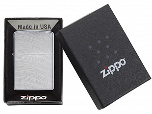 Зажигалка ZIPPO Classic с покрытием Orange Matte (Зажигалка ZIPPO Classic с покрытием Orange Matte, латунь/сталь, оранжевая, матовая, 38x13x57 мм)